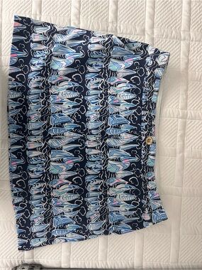 Lilly Pulitzer Navy Blue Patterned lined skort.